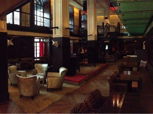 <span>The Carlton Hotel</span><br/>