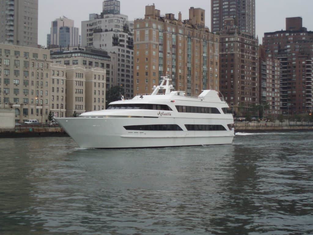 atlantis yacht tour