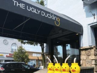 ugly-duckling-long-beach-entrance