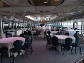 hornblower-infinity-yacht-nyc-deck1